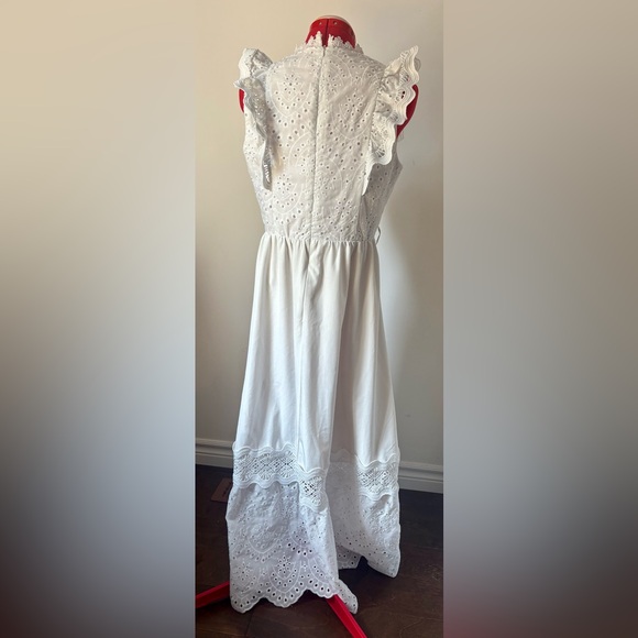 MJ-002 Simplee white Dress size S - Picture 7 of 10